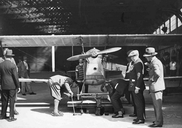 lympne light aircraft trials 0751-0019